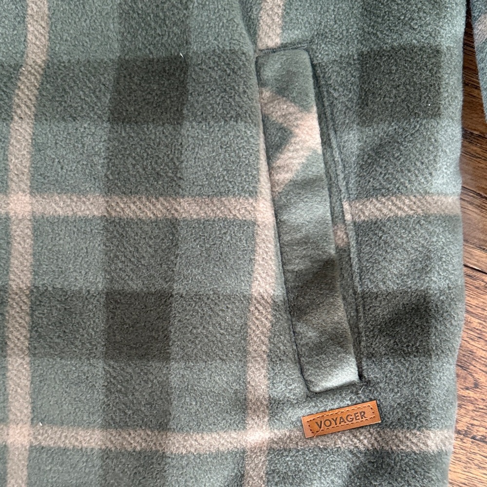 Olive Plaid Men's Shirt Jacket - Picture 5 of 8